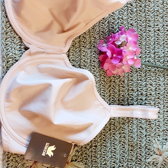 Wacoal Intimates & Sleepwear Nwt Wacoal Precise Finish Minimizer